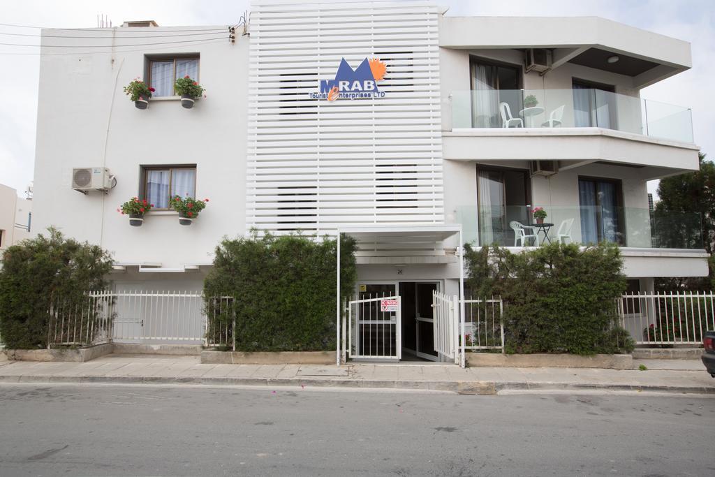 Merab Napa Suites Agia Napa Buitenkant foto