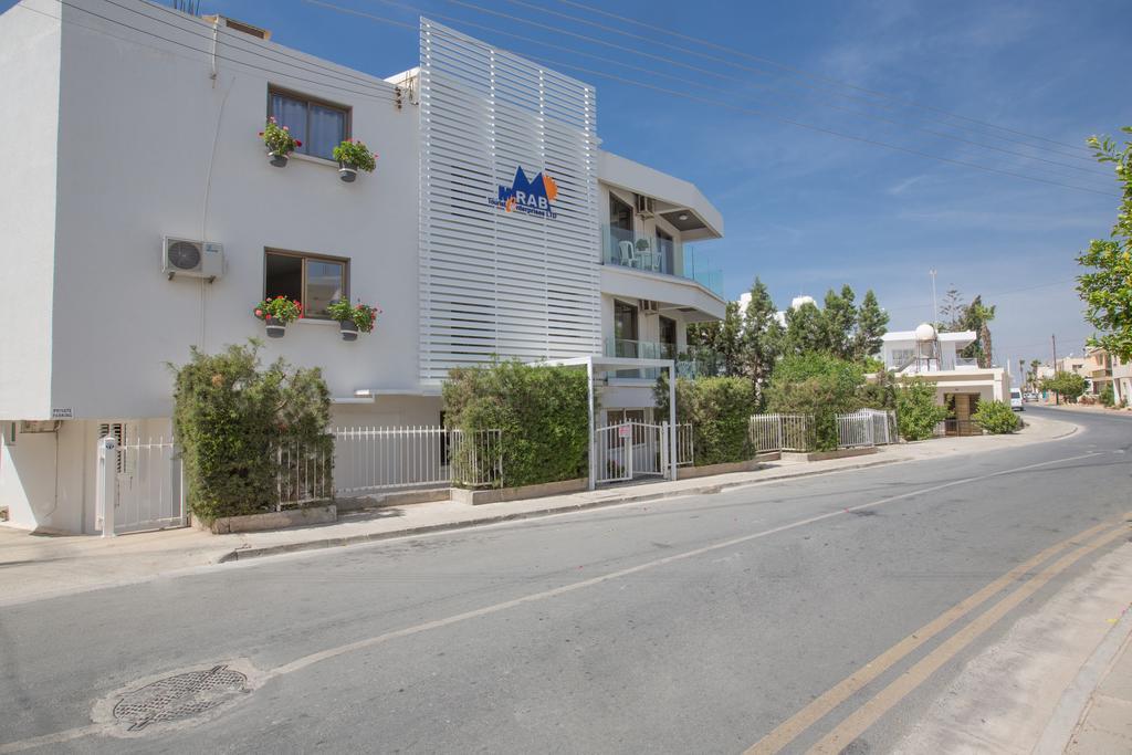Merab Napa Suites Agia Napa Buitenkant foto